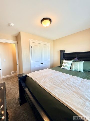7647 S Packbridge Lane, Idaho Falls, ID 83406