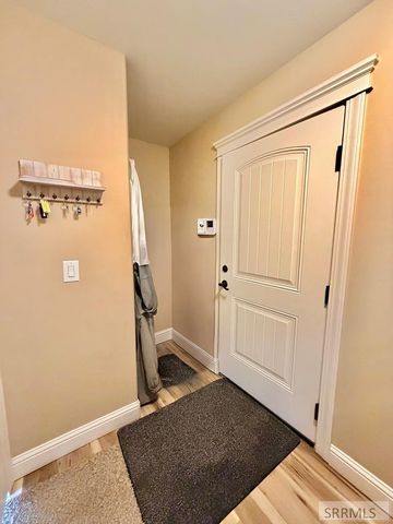 7647 S Packbridge Lane, Idaho Falls, ID 83406