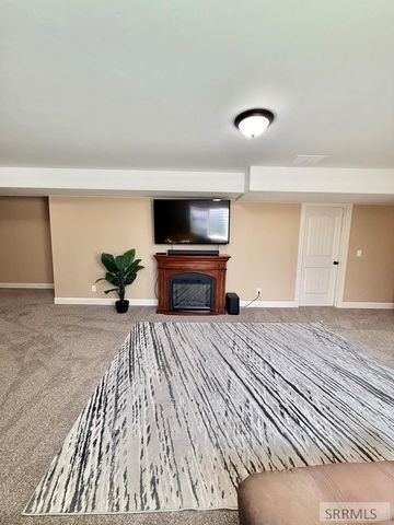 7647 S Packbridge Lane, Idaho Falls, ID 83406