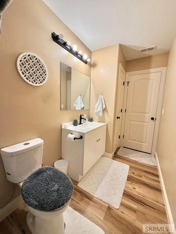 7647 S Packbridge Lane, Idaho Falls, ID 83406