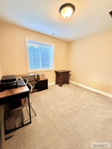 7647 S Packbridge Lane, Idaho Falls, ID 83406