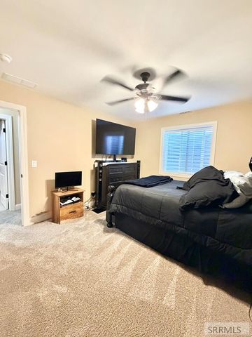 7647 S Packbridge Lane, Idaho Falls, ID 83406
