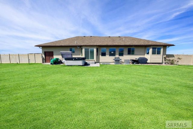 7647 S Packbridge Lane, Idaho Falls, ID 83406