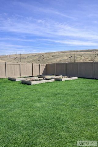 7647 S Packbridge Lane, Idaho Falls, ID 83406