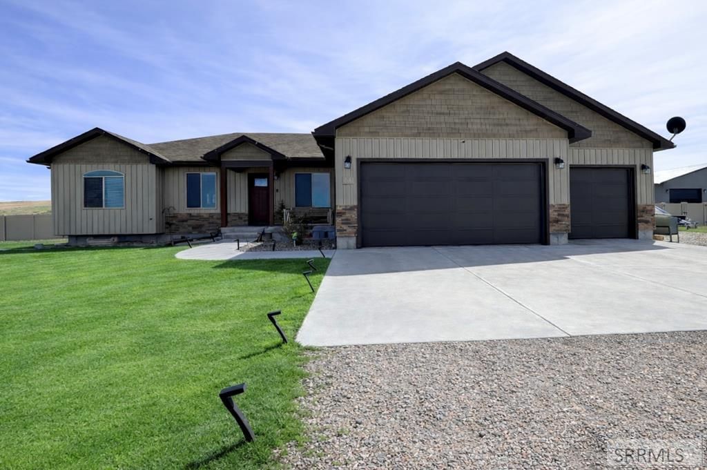 7647 S Packbridge Lane, Idaho Falls, ID 83406