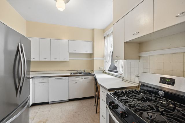 6935 S CRANDON Avenue 3D, Chicago, IL 60649