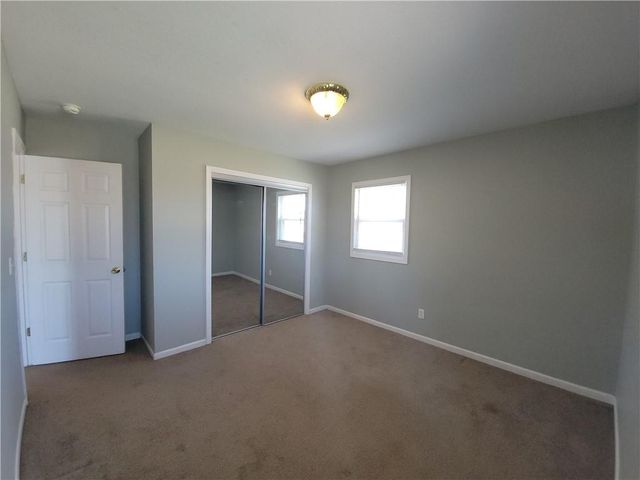 904 SE 3rd Terrace, Lee's Summit, MO 64063
