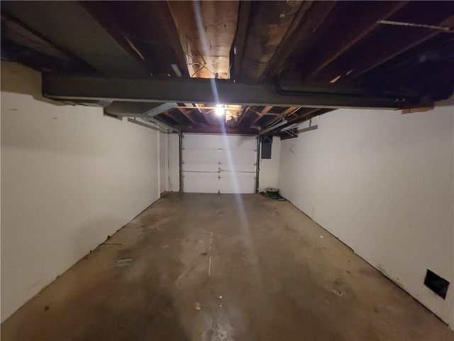 904 SE 3rd Terrace, Lee's Summit, MO 64063