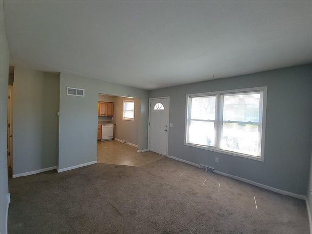 904 SE 3rd Terrace, Lee's Summit, MO 64063