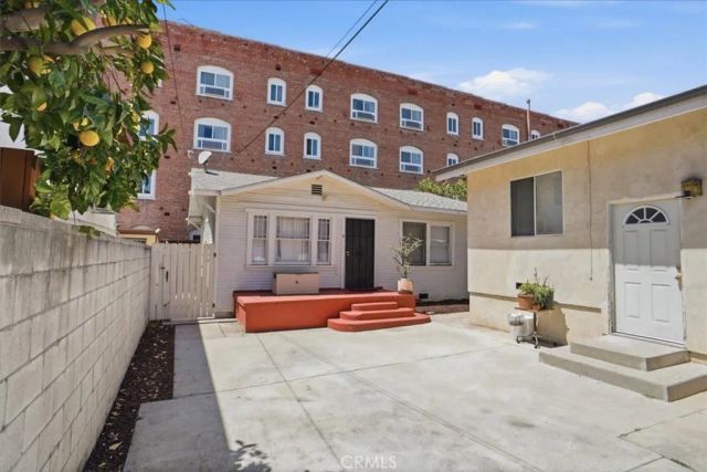 1257 N New Hampshire, Los Angeles, CA 90029