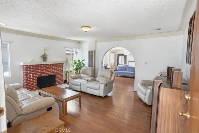 1257 N New Hampshire, Los Angeles, CA 90029