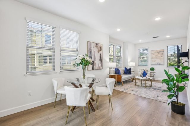 601 Cinnamon Circle, Mountain View, CA 94043