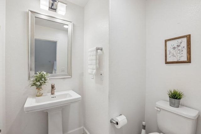 601 Cinnamon Circle, Mountain View, CA 94043