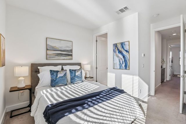 601 Cinnamon Circle, Mountain View, CA 94043