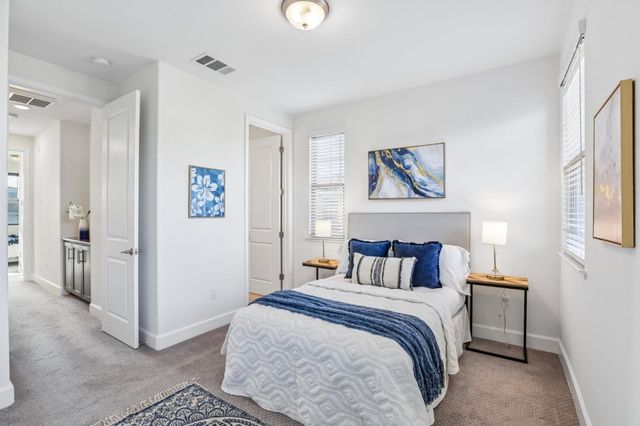 601 Cinnamon Circle, Mountain View, CA 94043
