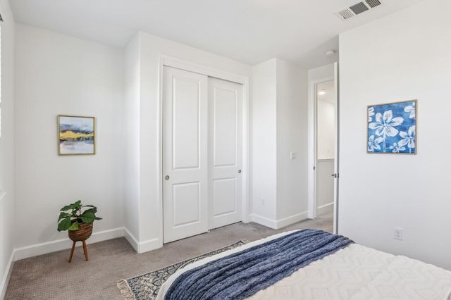601 Cinnamon Circle, Mountain View, CA 94043