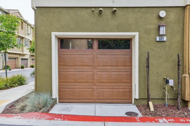 601 Cinnamon Circle, Mountain View, CA 94043