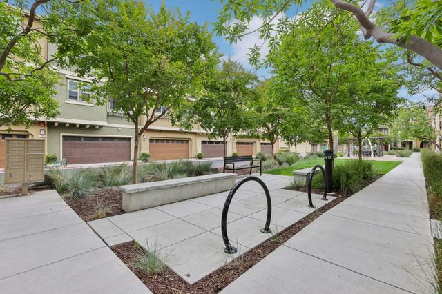 601 Cinnamon Circle, Mountain View, CA 94043