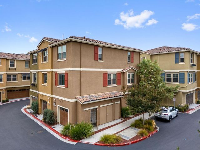 601 Cinnamon Circle, Mountain View, CA 94043