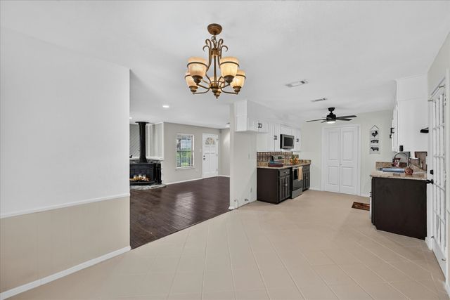 1300 Shannon Drive, Cleburne, TX 76031