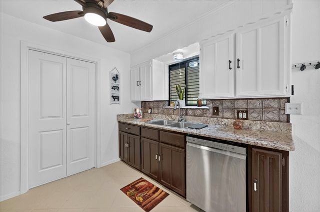 1300 Shannon Drive, Cleburne, TX 76031
