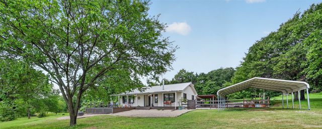 1300 Shannon Drive, Cleburne, TX 76031