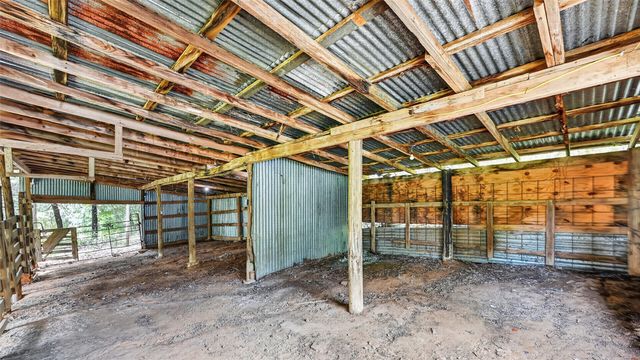 1300 Shannon Drive, Cleburne, TX 76031