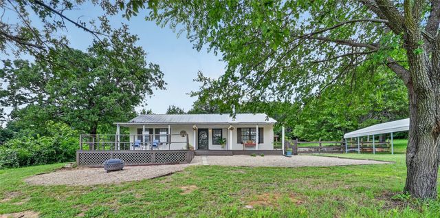 1300 Shannon Drive, Cleburne, TX 76031