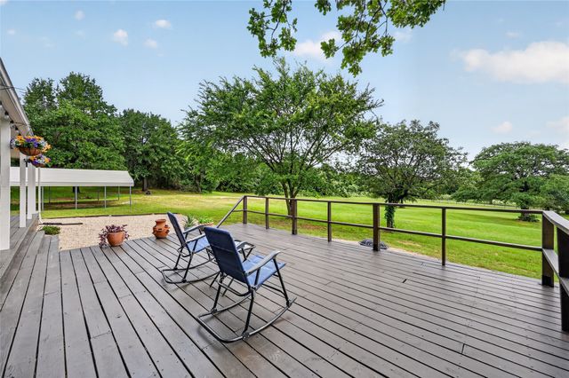 1300 Shannon Drive, Cleburne, TX 76031