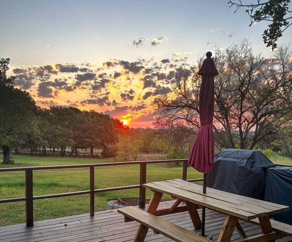 1300 Shannon Drive, Cleburne, TX 76031