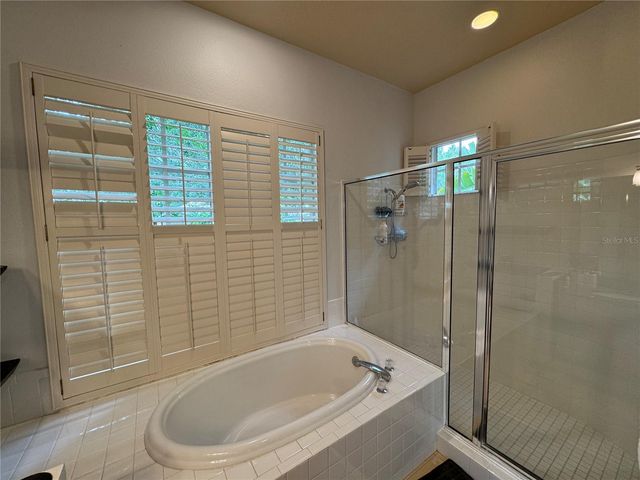 8731 TANTALLON CIRCLE, Tampa, FL 33647