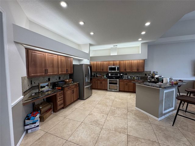 8731 TANTALLON CIRCLE, Tampa, FL 33647