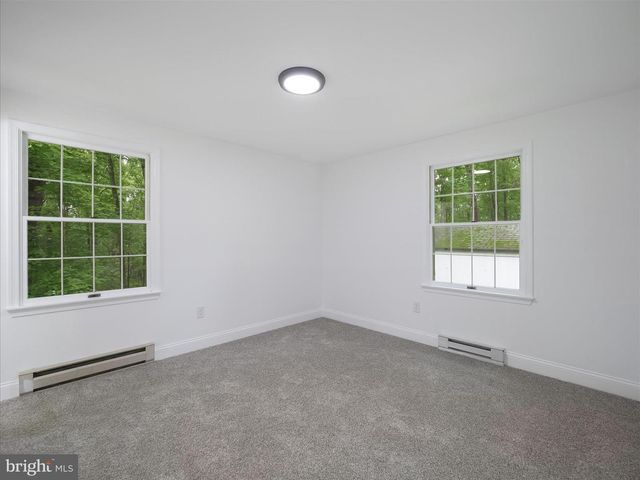 1181 APPLE ORCHARD CIR, Berkeley Springs, WV 25411