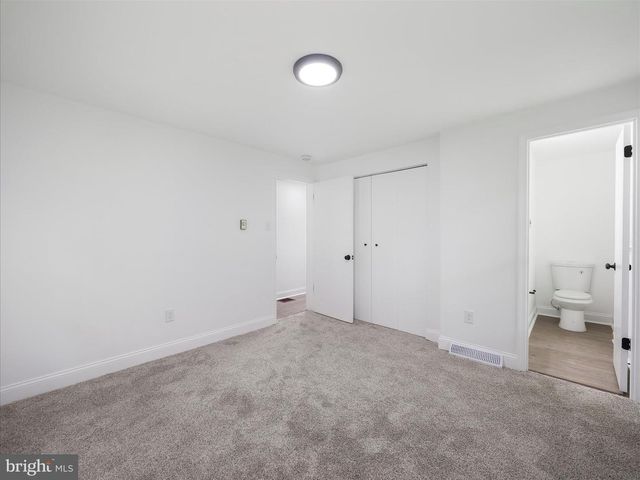 1181 APPLE ORCHARD CIR, Berkeley Springs, WV 25411