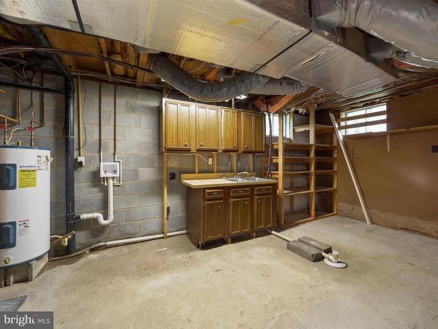 1181 APPLE ORCHARD CIR, Berkeley Springs, WV 25411