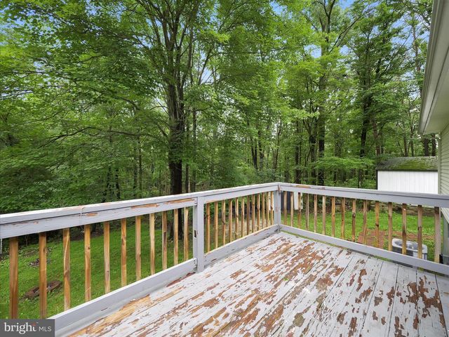 1181 APPLE ORCHARD CIR, Berkeley Springs, WV 25411