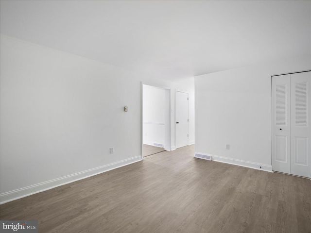 1181 APPLE ORCHARD CIR, Berkeley Springs, WV 25411