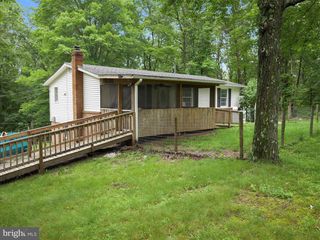 1181 APPLE ORCHARD CIR, Berkeley Springs, WV 25411