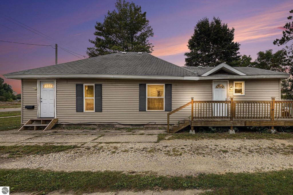 414 Wright Street, Cadillac, MI 49601