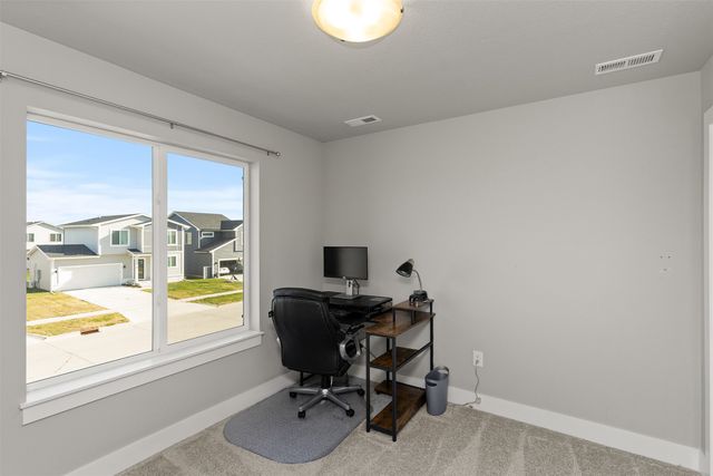 616 NE Pearl Drive, Ankeny, IA 50021