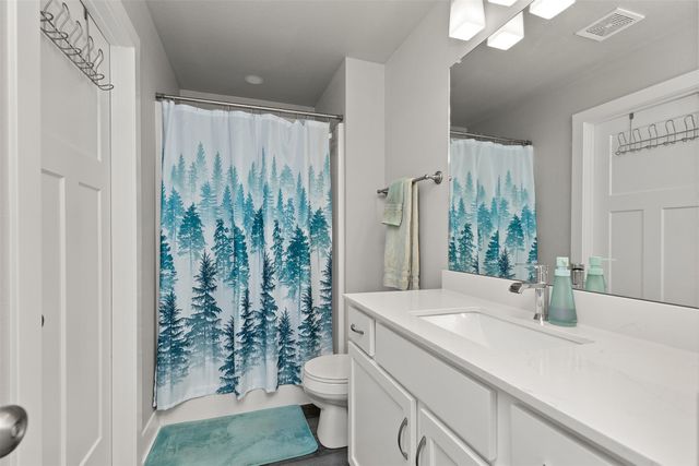 616 NE Pearl Drive, Ankeny, IA 50021