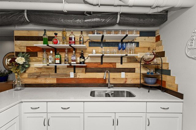 616 NE Pearl Drive, Ankeny, IA 50021