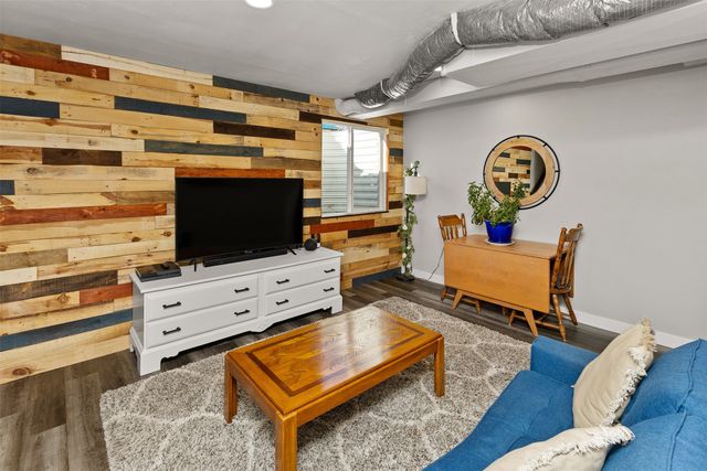 616 NE Pearl Drive, Ankeny, IA 50021