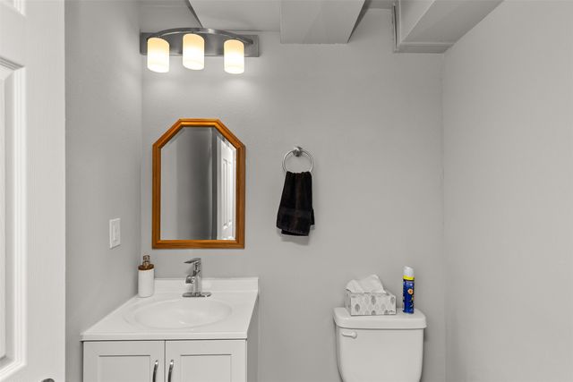 616 NE Pearl Drive, Ankeny, IA 50021