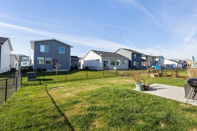 616 NE Pearl Drive, Ankeny, IA 50021