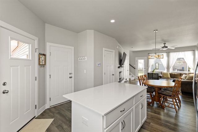 616 NE Pearl Drive, Ankeny, IA 50021