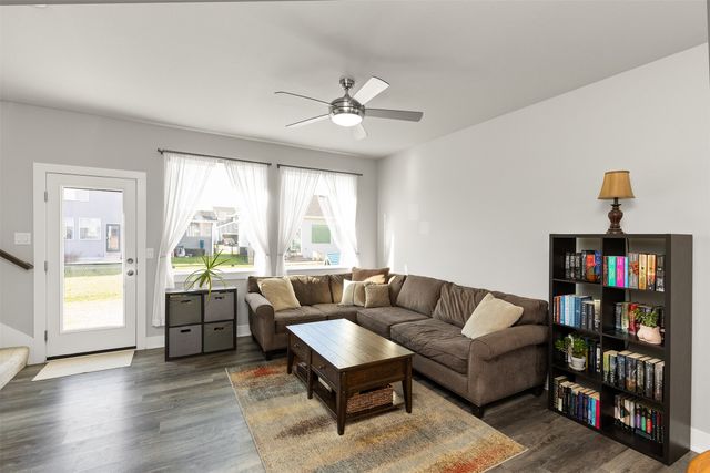 616 NE Pearl Drive, Ankeny, IA 50021