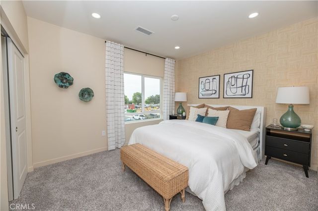 8183 Amerena Way, Fontana, CA 92335