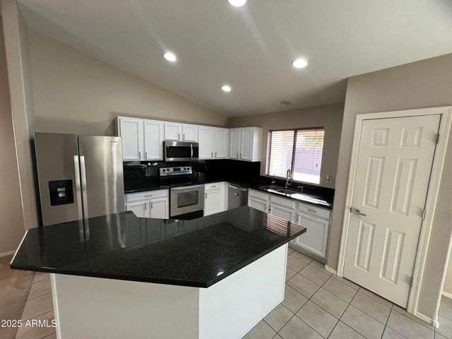 13709 W Cottonwood Street, Surprise, AZ 85374