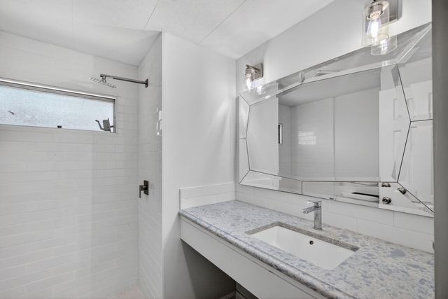 8420 SE Eagle Avenue, Hobe Sound, FL 33455